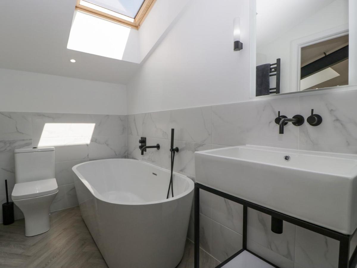 Linden Barn Villa Уинкантън Екстериор снимка